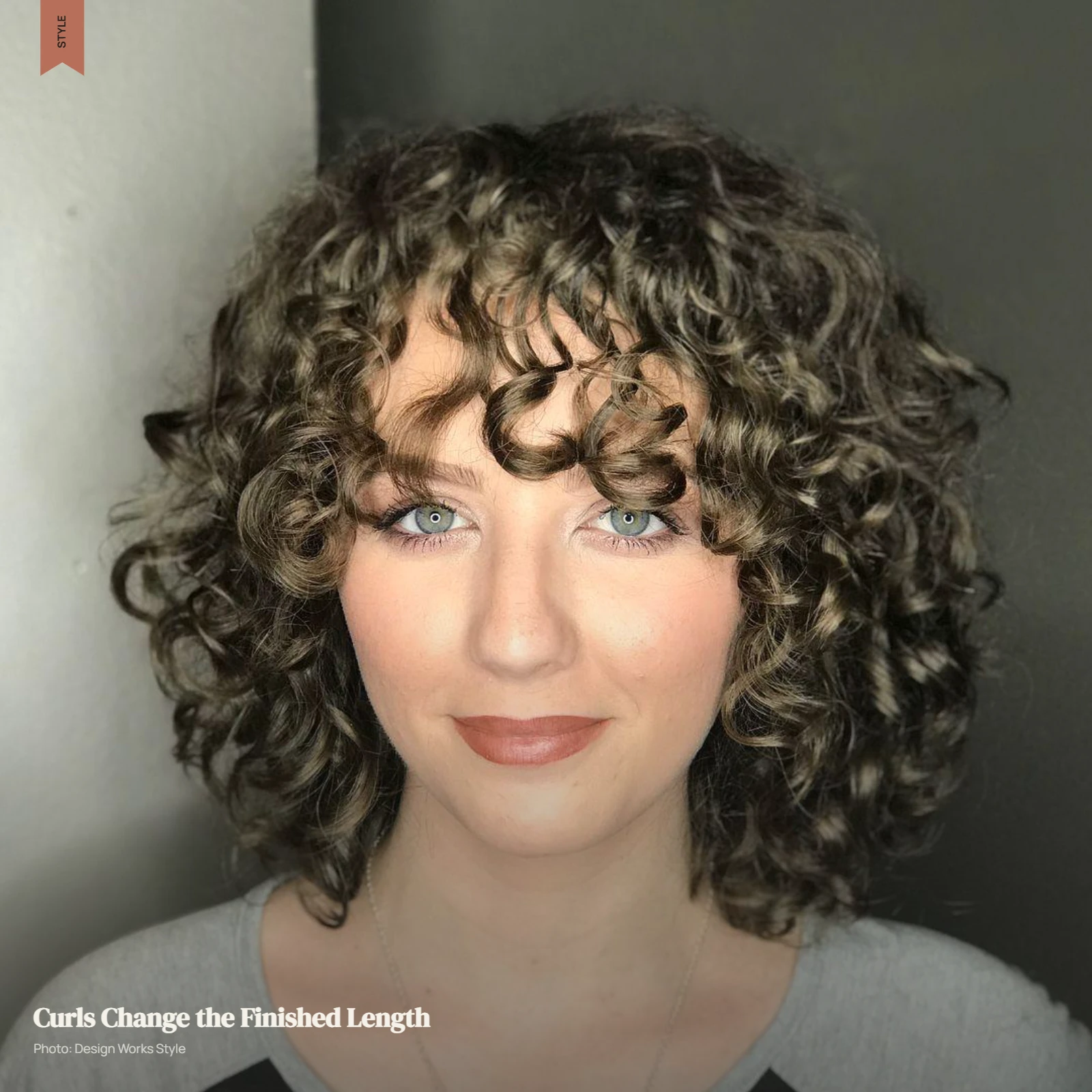 Curly hair with bangs following the natural curl pattern and dry shrinkage