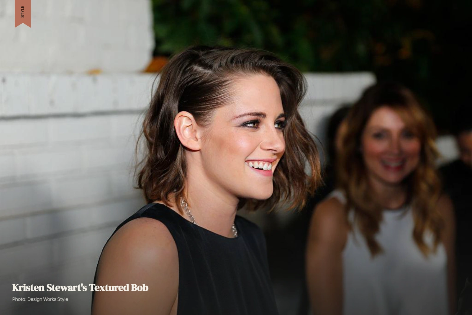 Kristen Stewart-inspired short bob with tousled waves and separated textured pieces