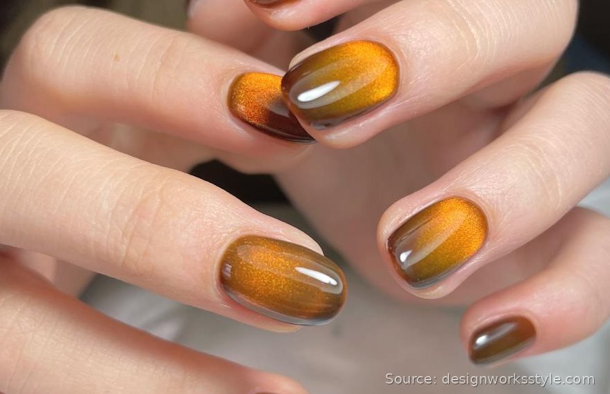 Golden amber magnetic cat eye nails