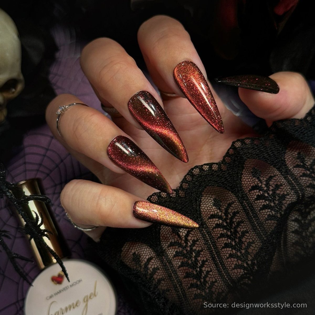 Magnetic cat eye nails in burnt orange and copper for Halloween
